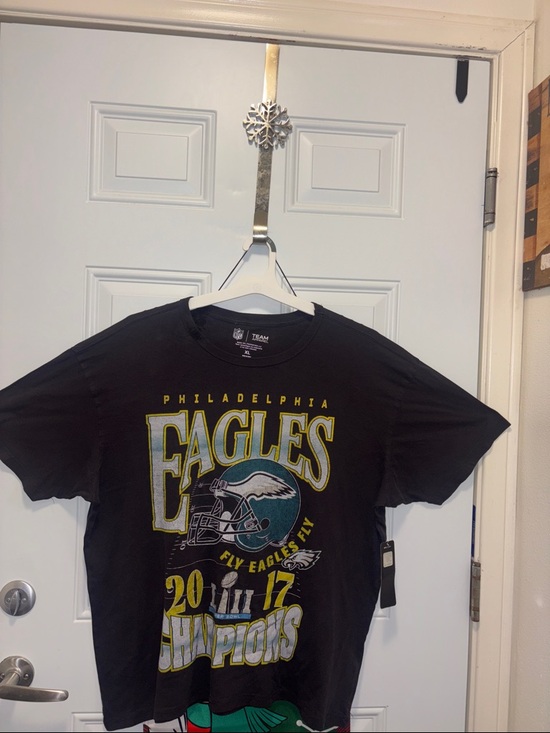 Team Apparel Other - Team Apparel Black Philadelphia Eagles 2017 Champions Graphic Tee